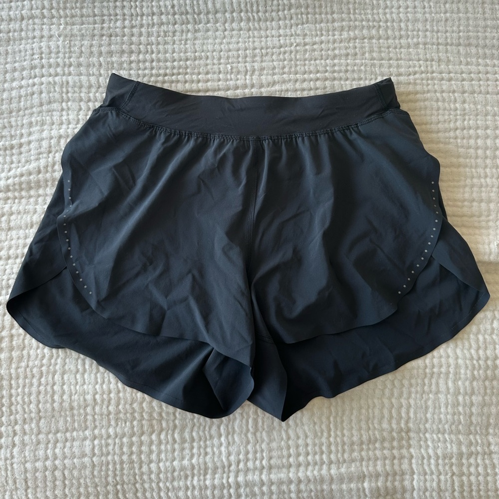 Lululemon Fast and Free High-Rise Classic-Fit
Split Short 3"